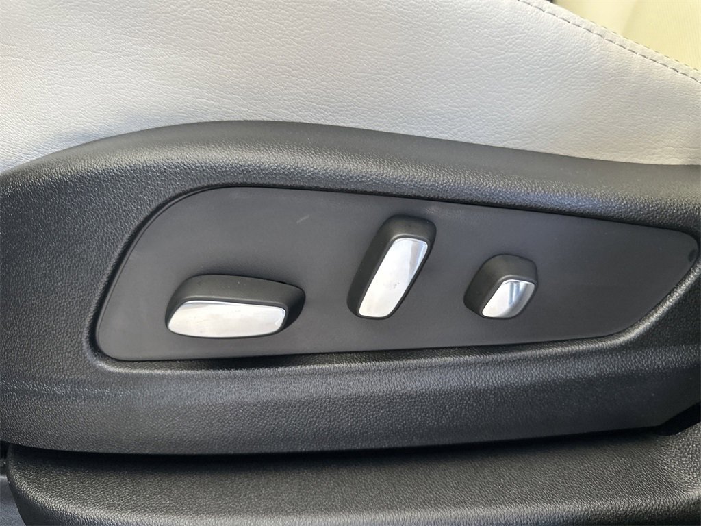 New 2025 Cadillac XT5 Sportv w/ Technology Package image 15