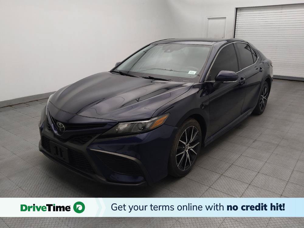 Used 2022 Toyota Camry SE FWD image 1