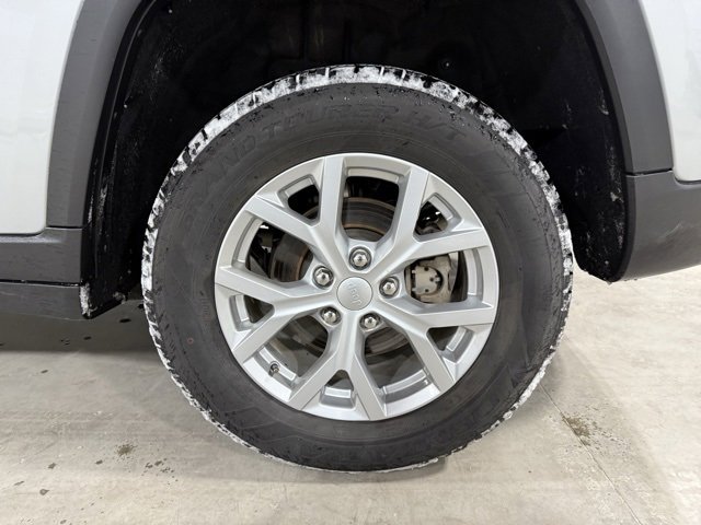 Used 2023 Jeep Grand Cherokee Limited image 40