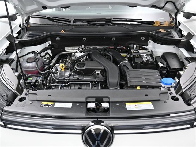 New 2026 Volkswagen Taos SEL image 15
