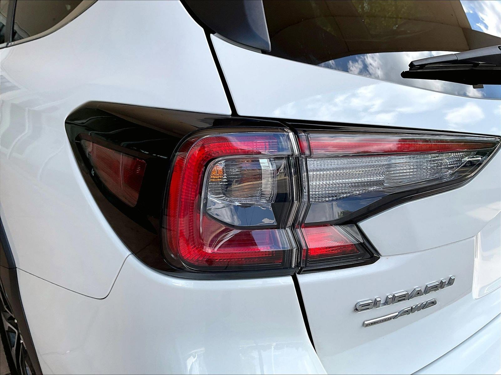 Used 2023 Subaru Outback Limited AWD/4WD image 23