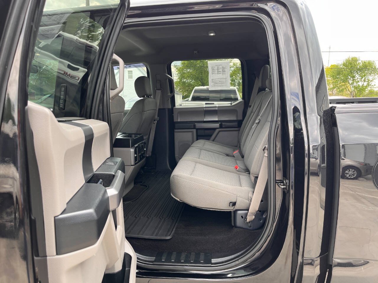 Used 2019 Ford F150 XLT w/ Equipment Group 302A Luxury AWD/4WD image 16