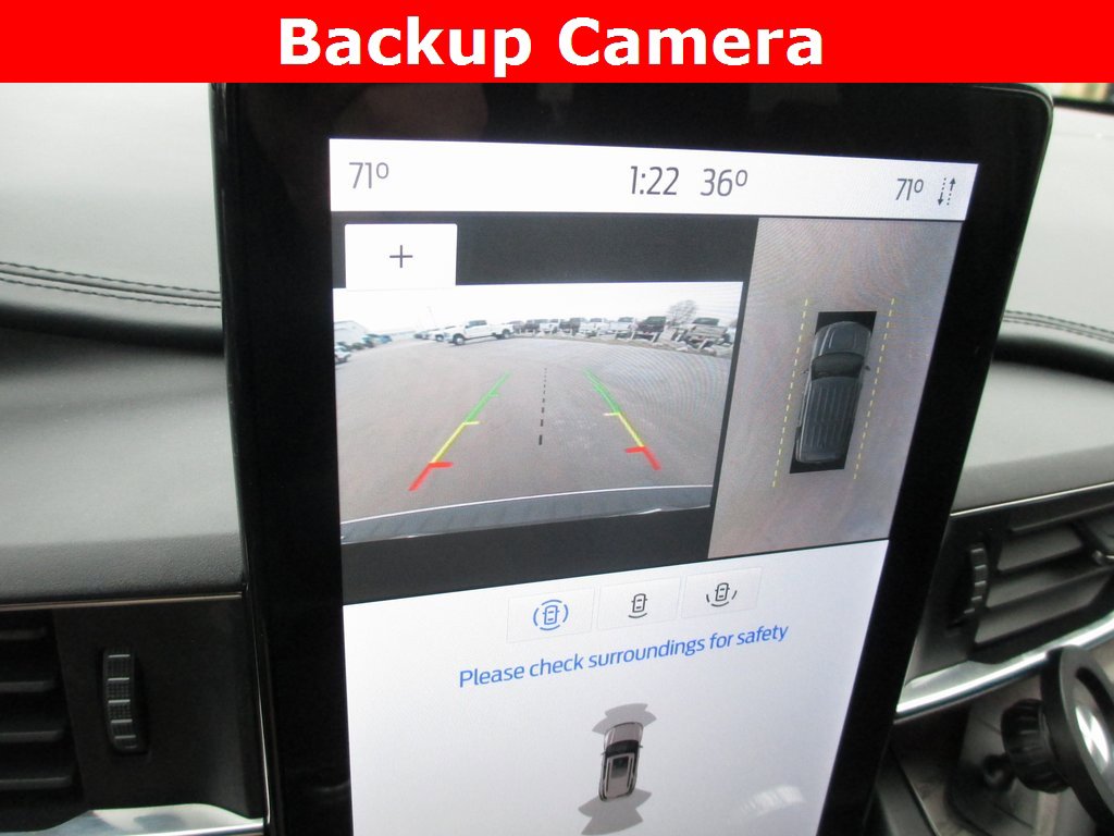 Used 2020 Ford Explorer Platinum w/ Premium Technology Package image 16