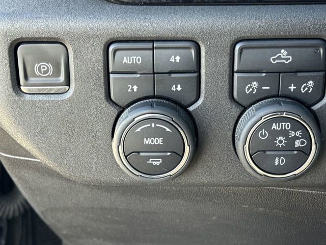 Certified 2024 Chevrolet Silverado 1500 LT Trail Boss w/ Convenience Package II image 21