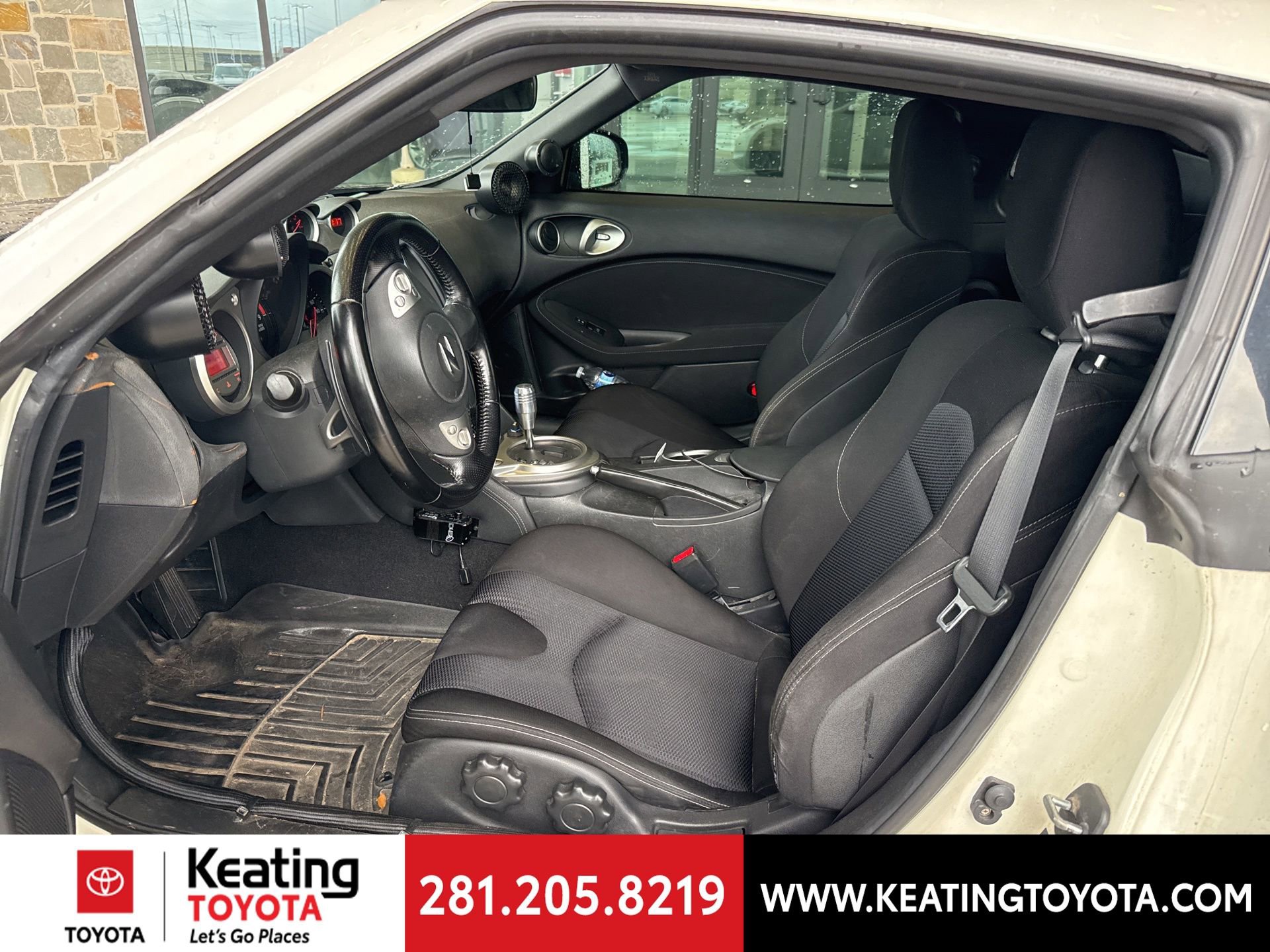 Used 2010 Nissan 370Z Base image 13