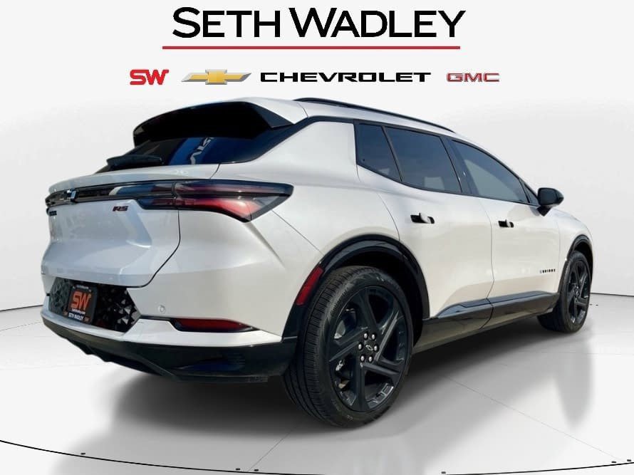 New 2025 Chevrolet Equinox EV RS image 4