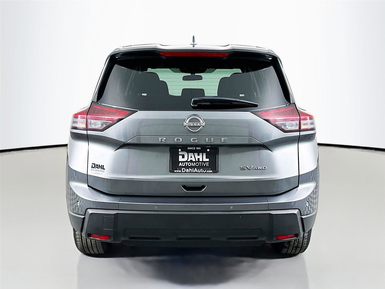 Used 2024 Nissan Rogue SV image 12