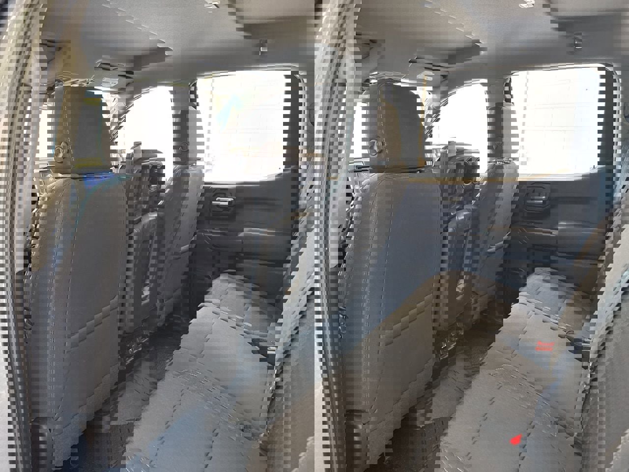 Used 2019 Chevrolet Silverado 1500 LT w/ All-Star Edition image 37