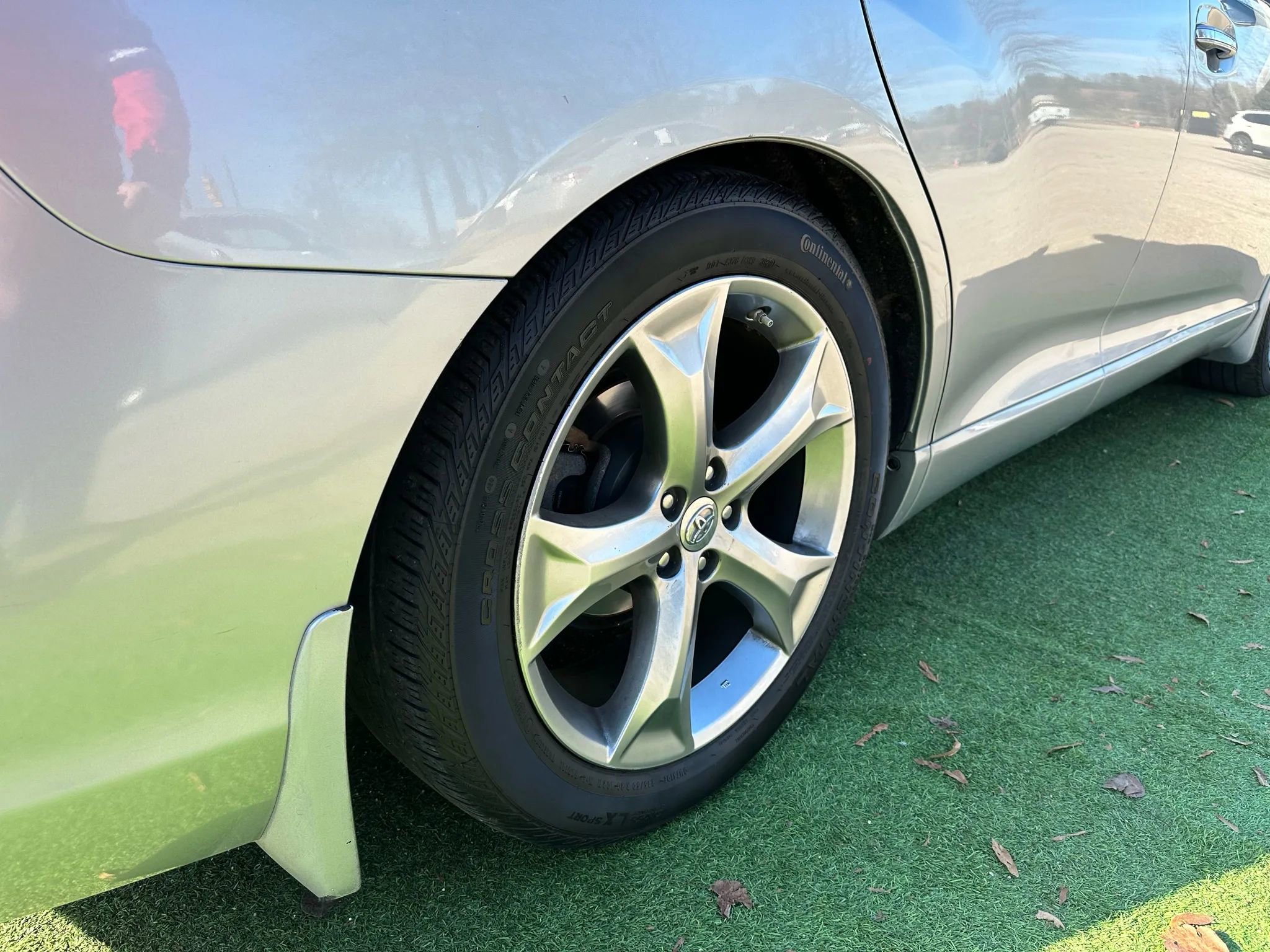 Used 2015 Toyota Venza XLE image 41