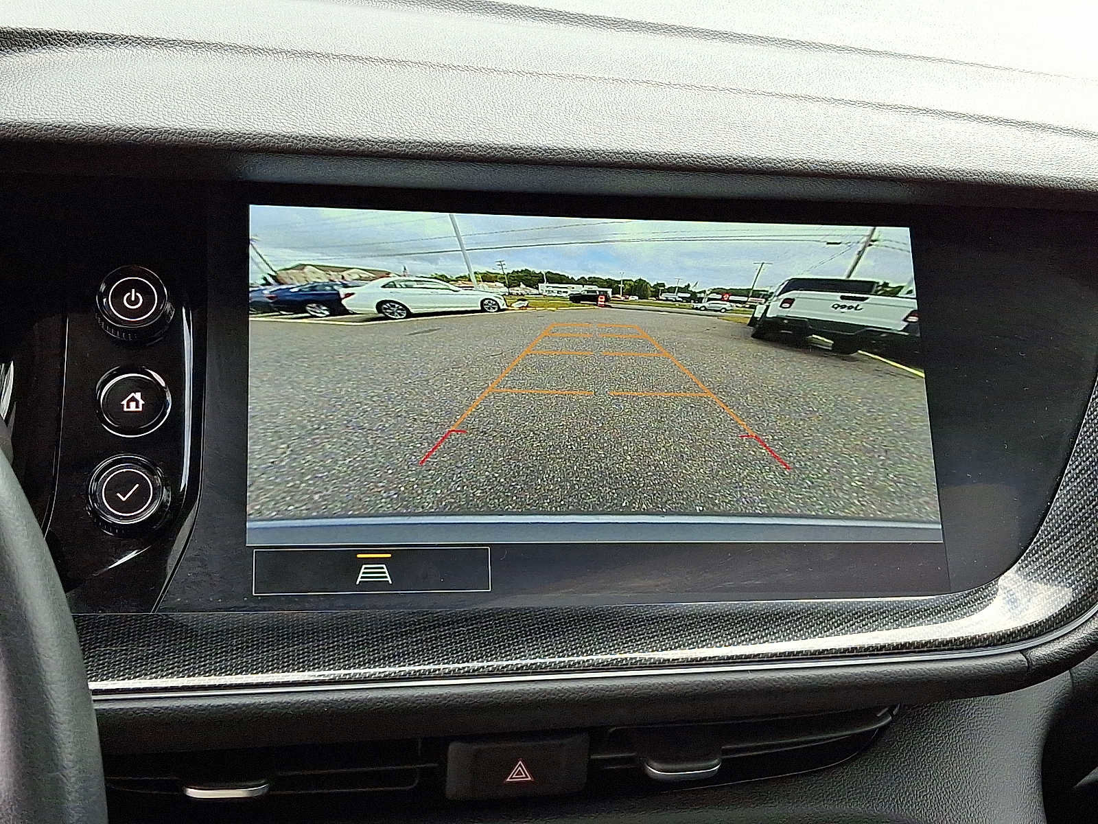 Used 2023 Buick Envision Essence w/ Sport Touring Package image 19