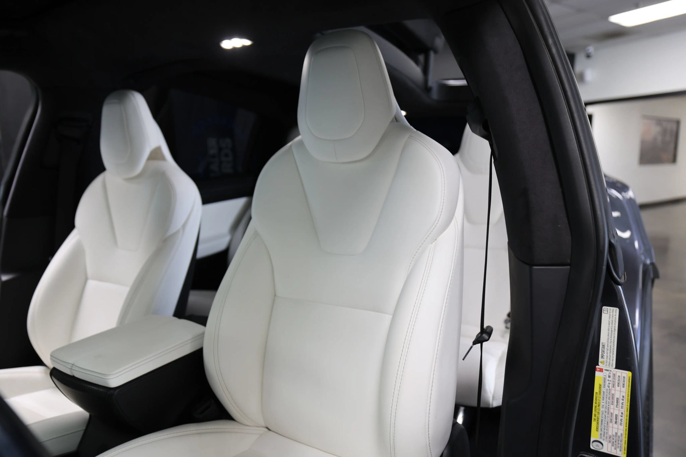 Used 2018 Tesla Model X 100D AWD/4WD image 22