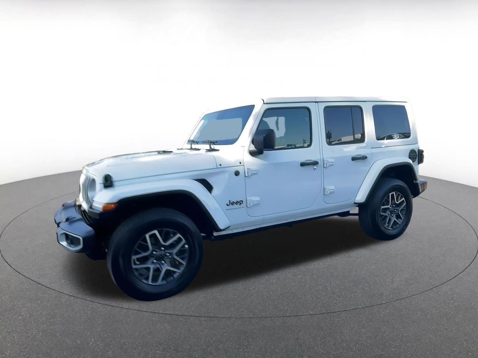 Used 2025 Jeep Wrangler Sahara image 8