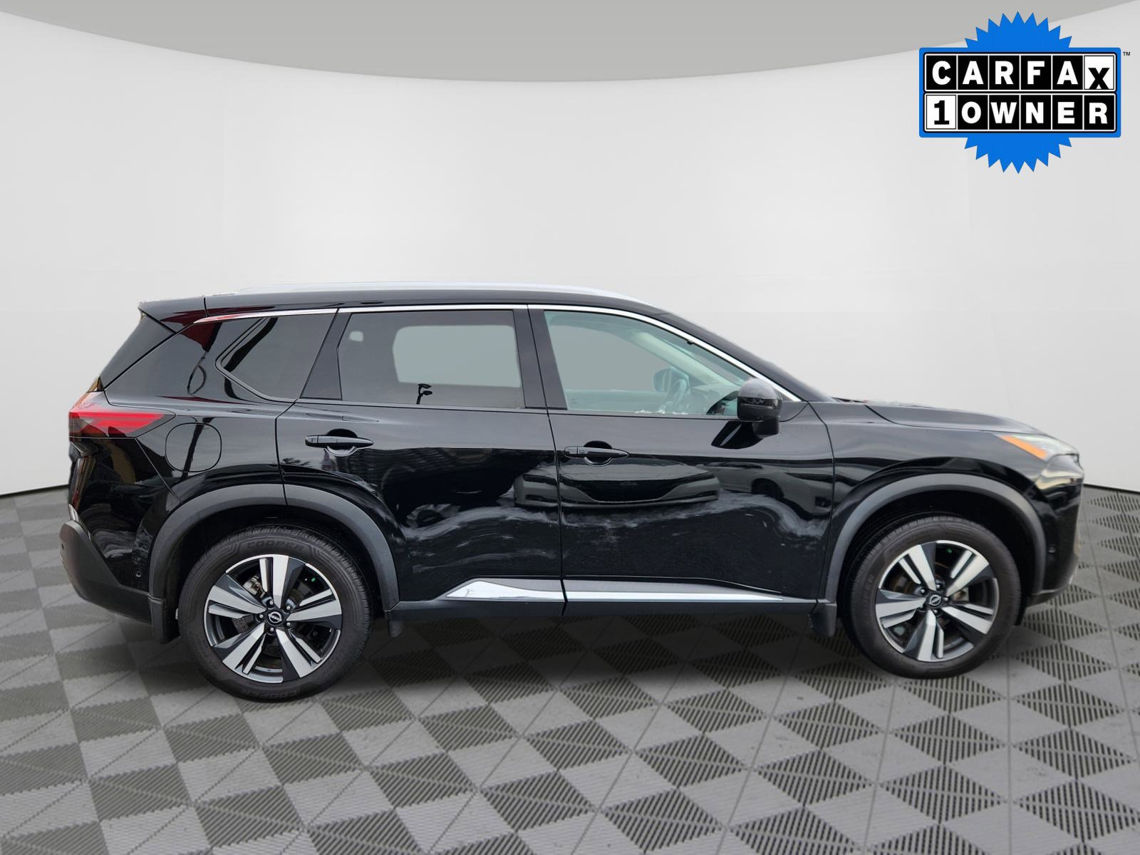 Certified 2023 Nissan Rogue SL w/ SL Premium Package image 6