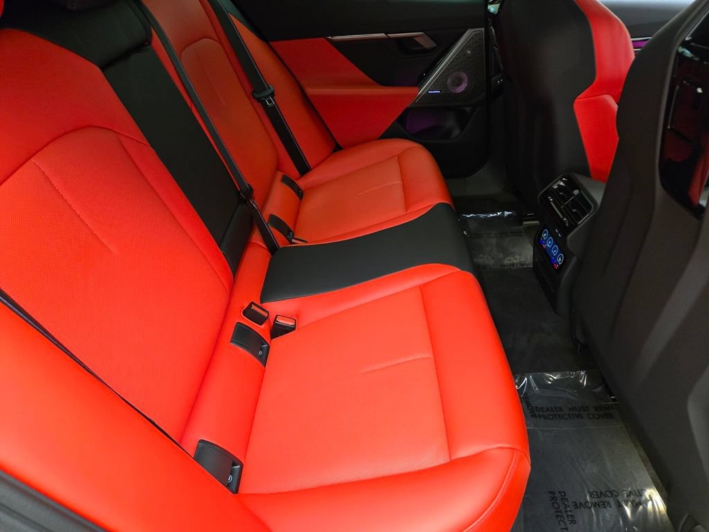 Used 2026 BMW M5 Touring AWD/4WD image 24
