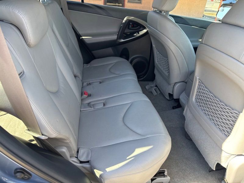 Used 2010 Toyota RAV4 Limited image 11