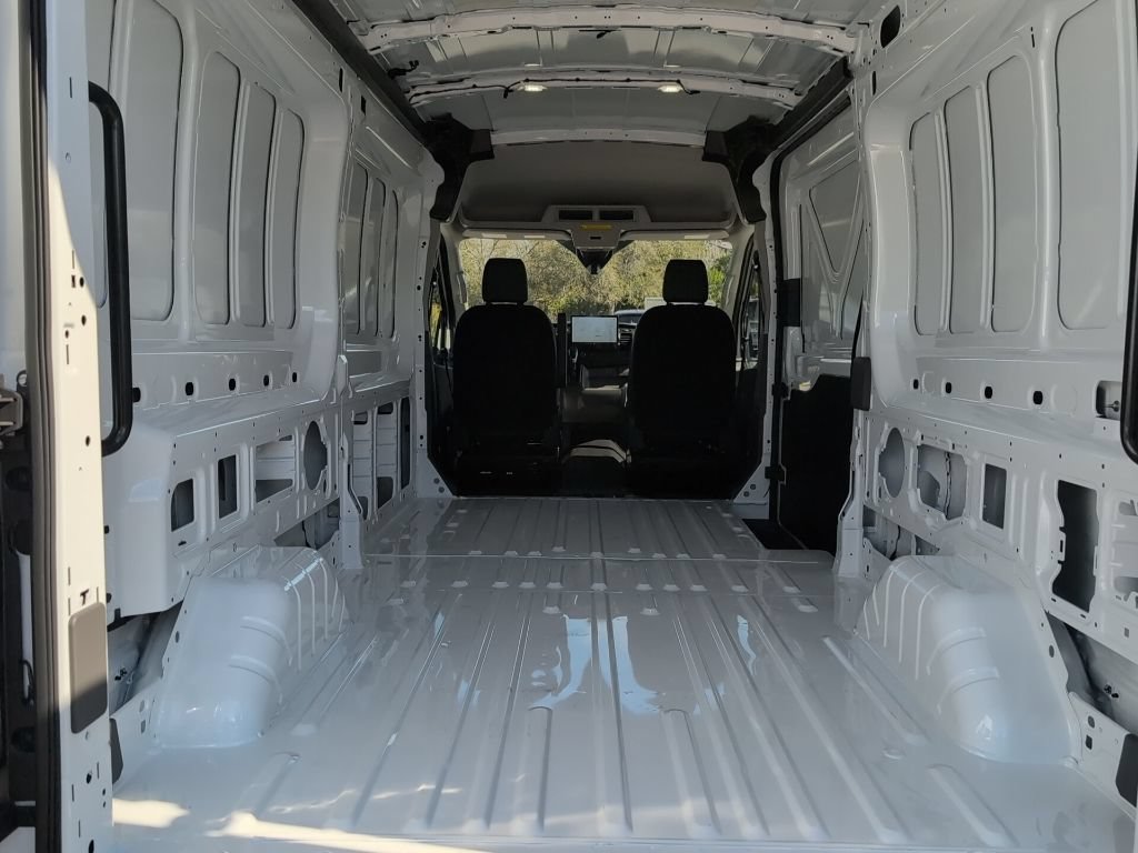 New 2026 Ford Transit 250 148 Medium Roof RWD image 10