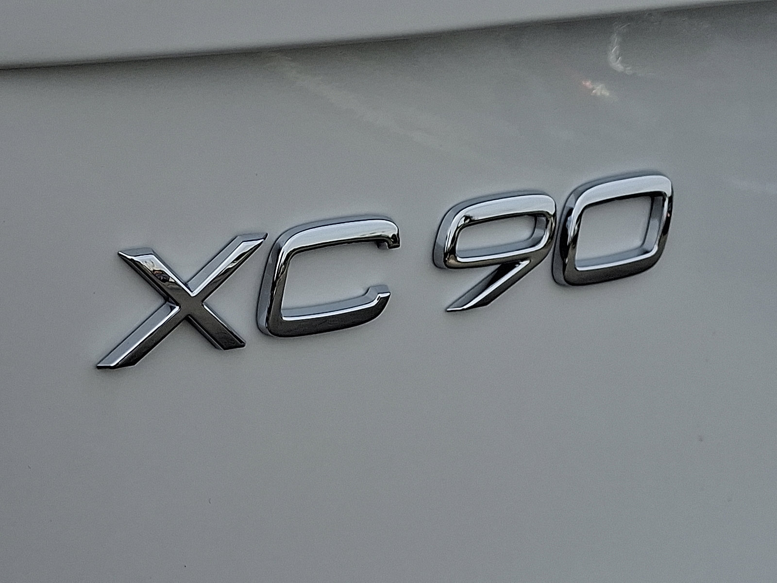 New 2026 Volvo XC90 B6 Plus image 16