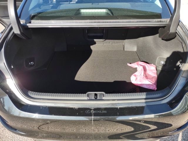 Used 2024 Lexus ES 350 w/ Premium Package image 18