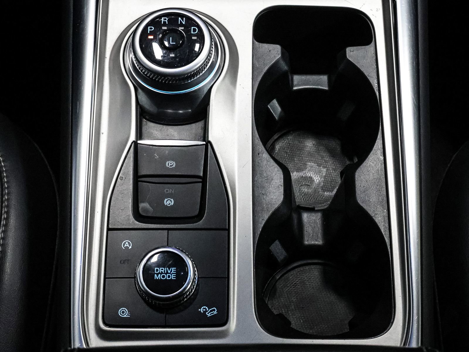 Certified 2023 Ford Explorer XLT w/ Equipment Group 202A image 29