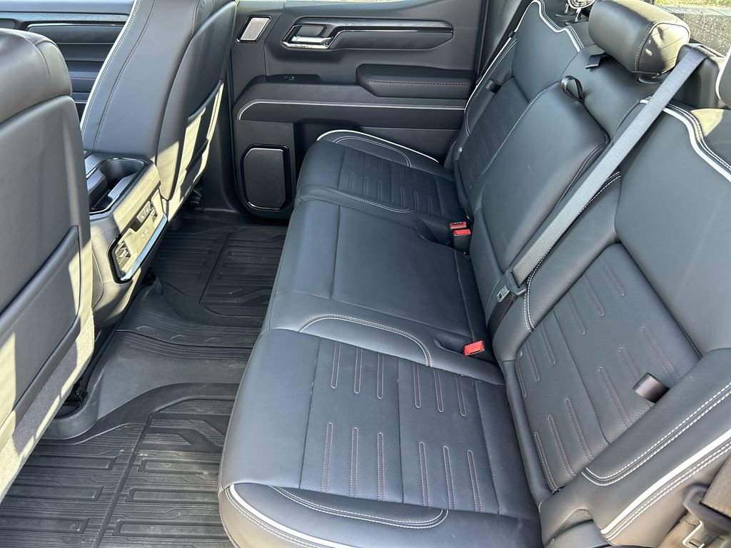 Used 2025 GMC Sierra 1500 AT4X image 26