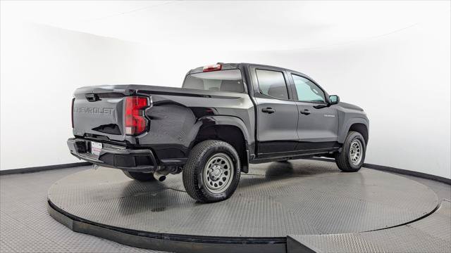 Used 2024 Chevrolet Colorado W/T RWD image 8