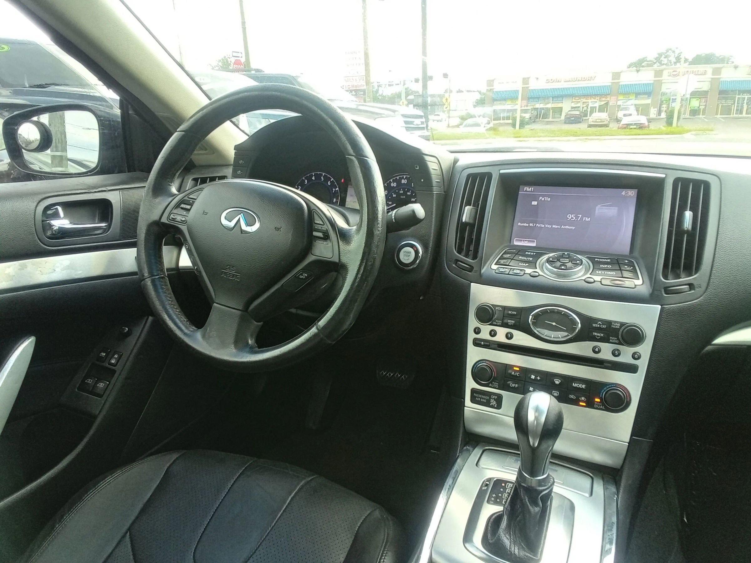 Used 2013 INFINITI G37 x Coupe w/ Premium Pkg image 13
