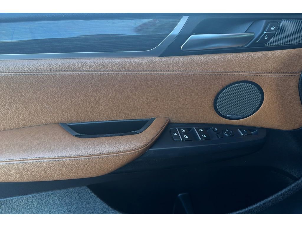 Used 2016 BMW X3 xDrive28i image 11