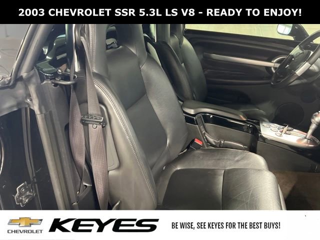 Used 2003 Chevrolet SSR w/ Preferred Equipment Group image 18