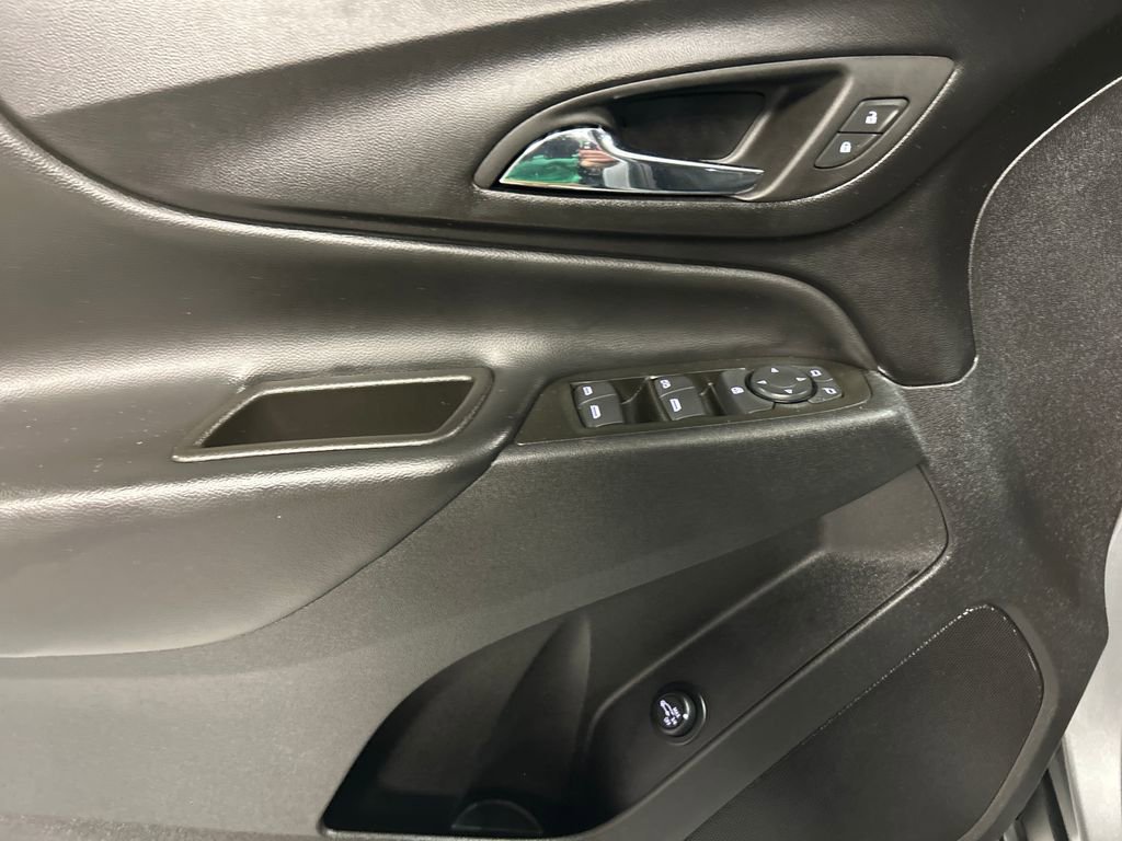 Used 2023 Chevrolet Equinox LT image 14