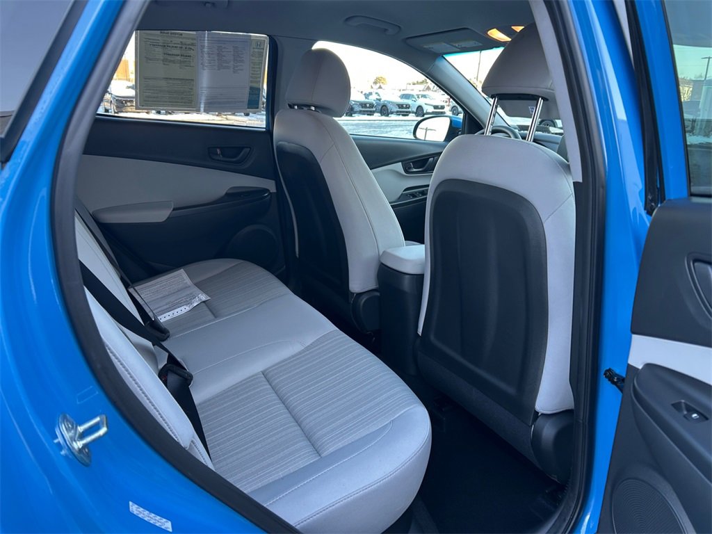 Used 2022 Hyundai Kona SEL image 21