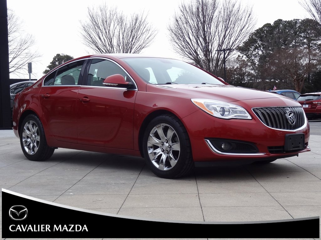 Used 2015 Buick Regal Premium w/ Experience Buick Package image 1