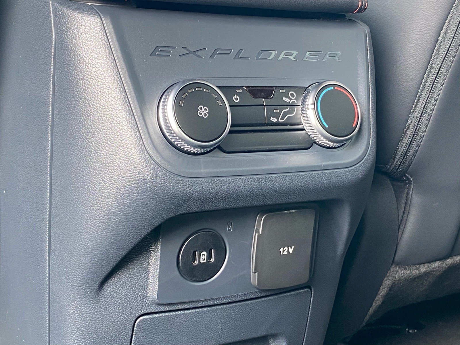 New 2026 Ford Explorer ST-Line AWD/4WD image 16