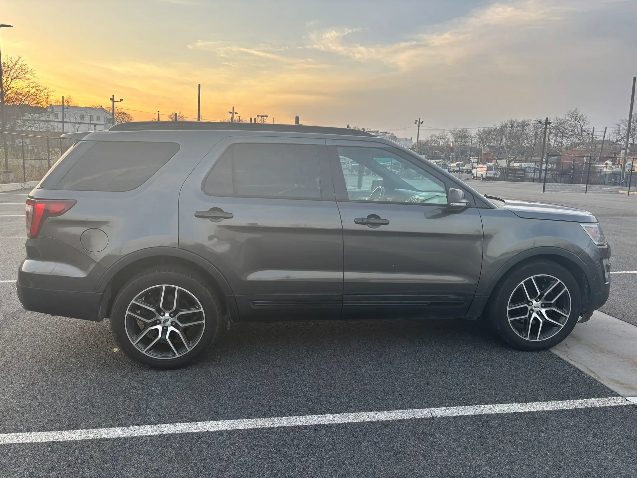 Used 2016 Ford Explorer Sport w/ Equipment Group 401A AWD/4WD image 10