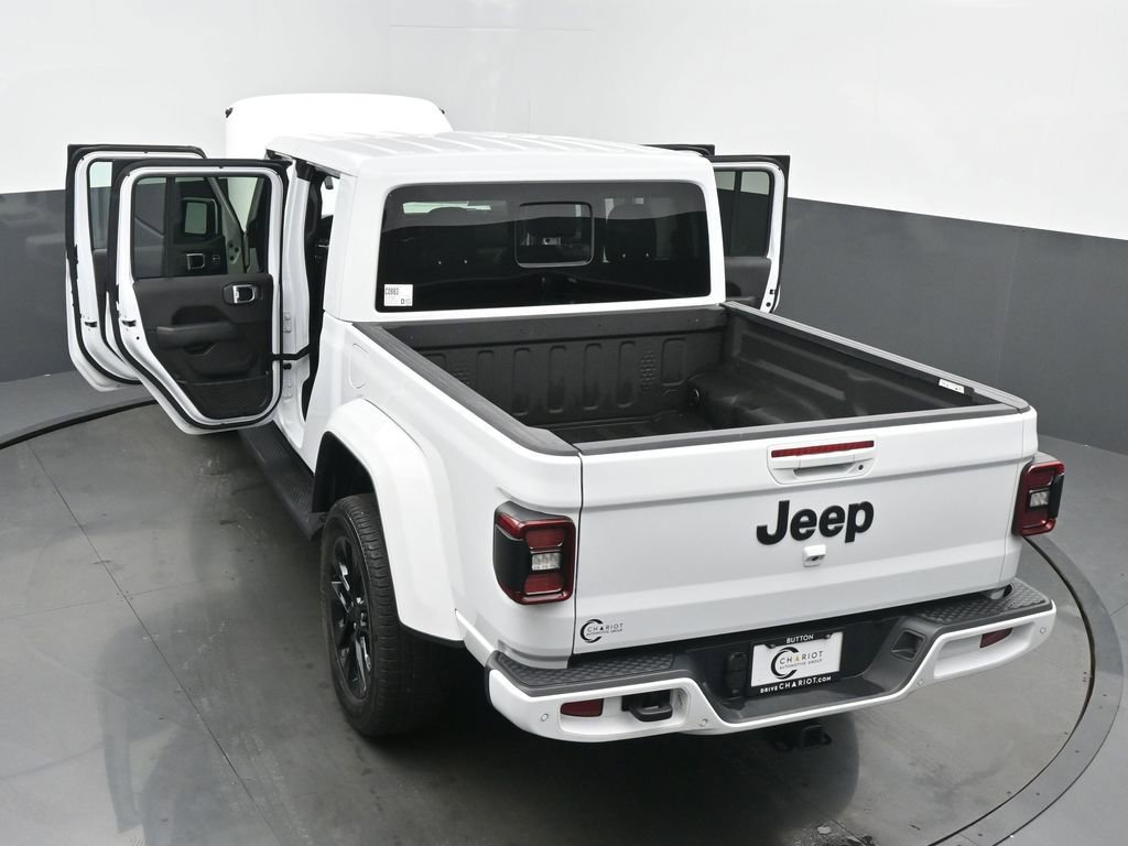 Used 2023 Jeep Gladiator Overland image 62