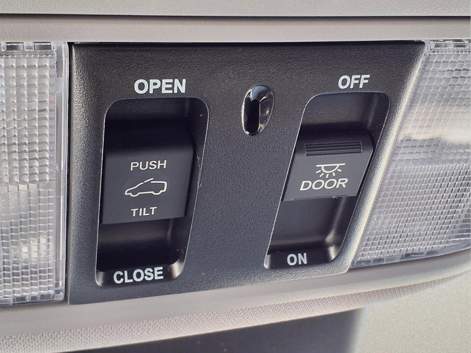 Used 2023 Honda Odyssey EX-L image 20