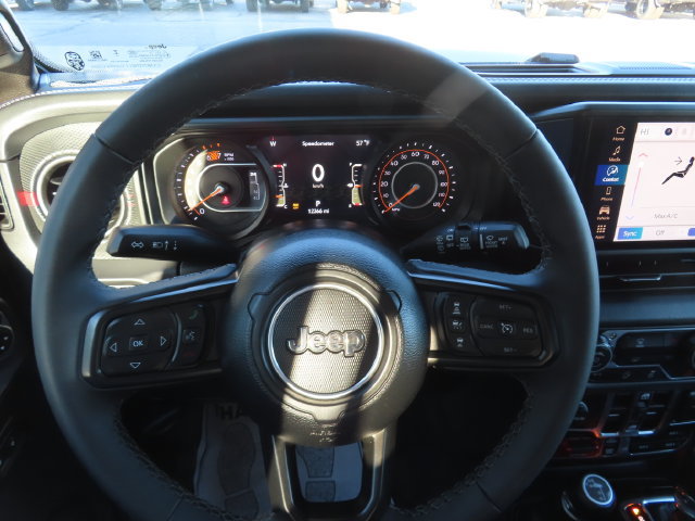 Used 2026 Jeep Wrangler Unlimited Rubicon AWD/4WD image 32