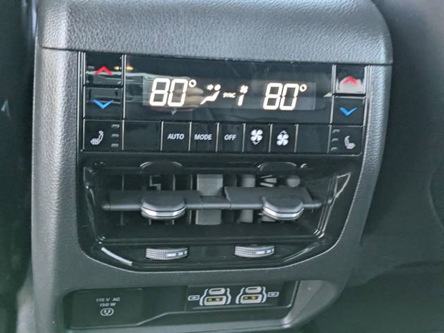 Used 2022 Jeep Grand Cherokee Overland w/ Luxury Tech Group IV image 17