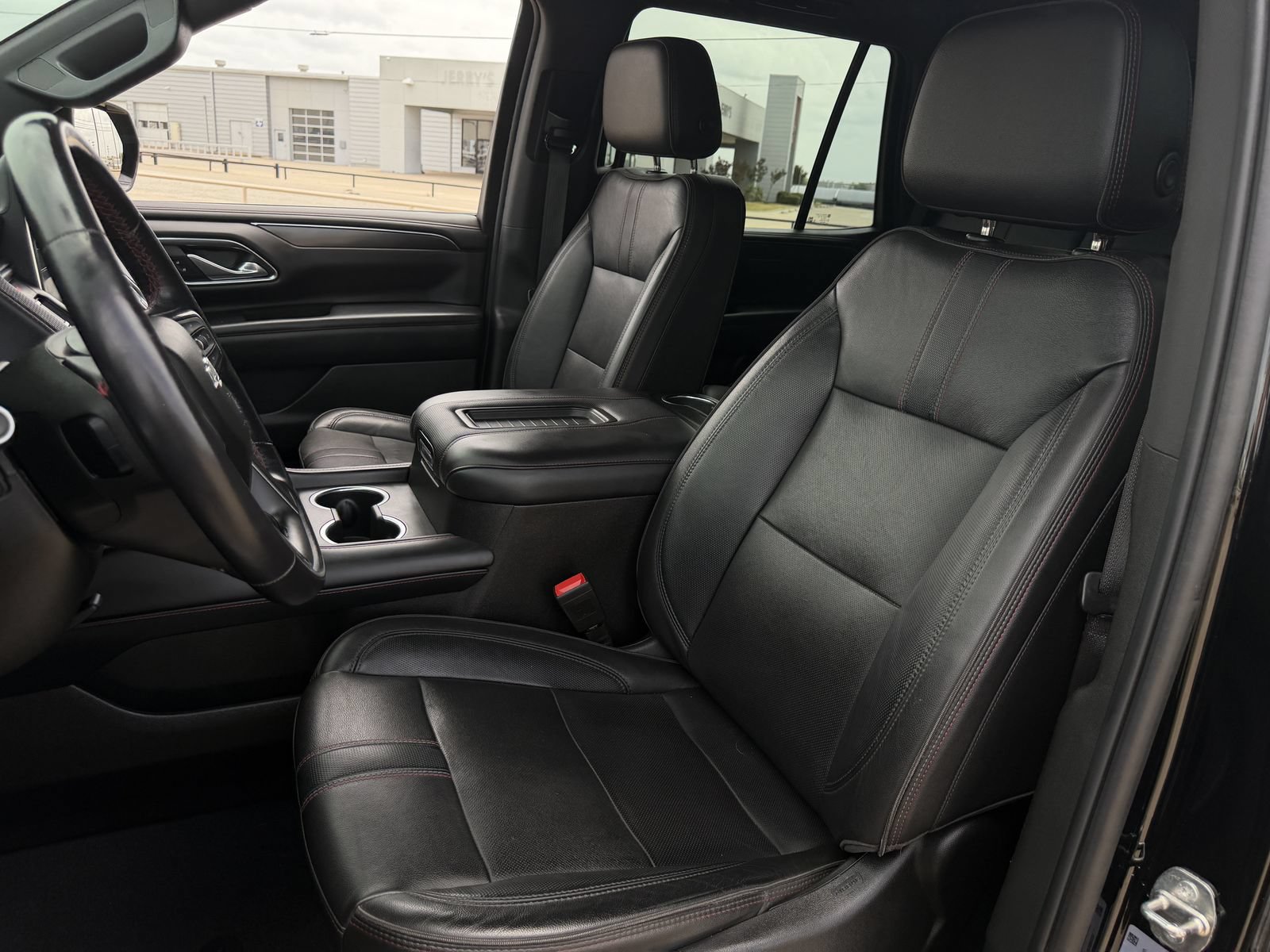 Used 2021 Chevrolet Tahoe RST RWD image 25
