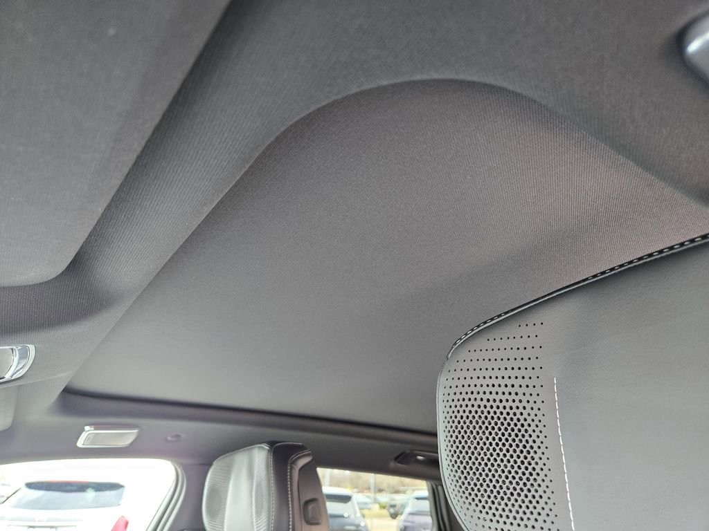 New 2026 Cadillac Lyriq Signature Sport image 15