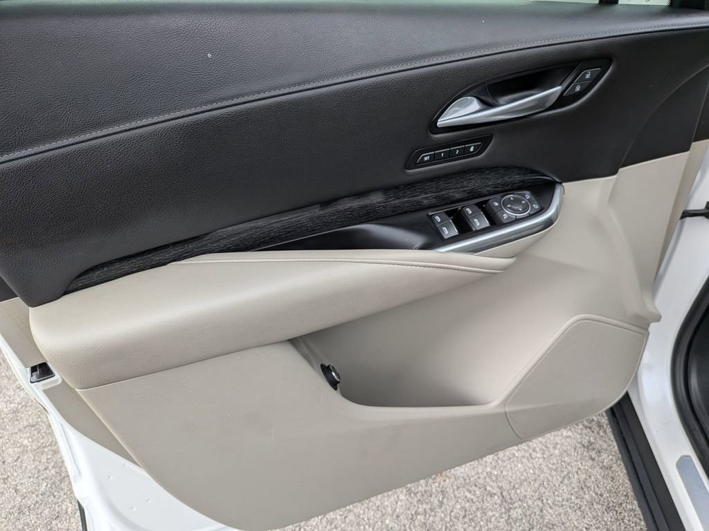 Used 2020 Cadillac XT4 Premium Luxury FWD image 10