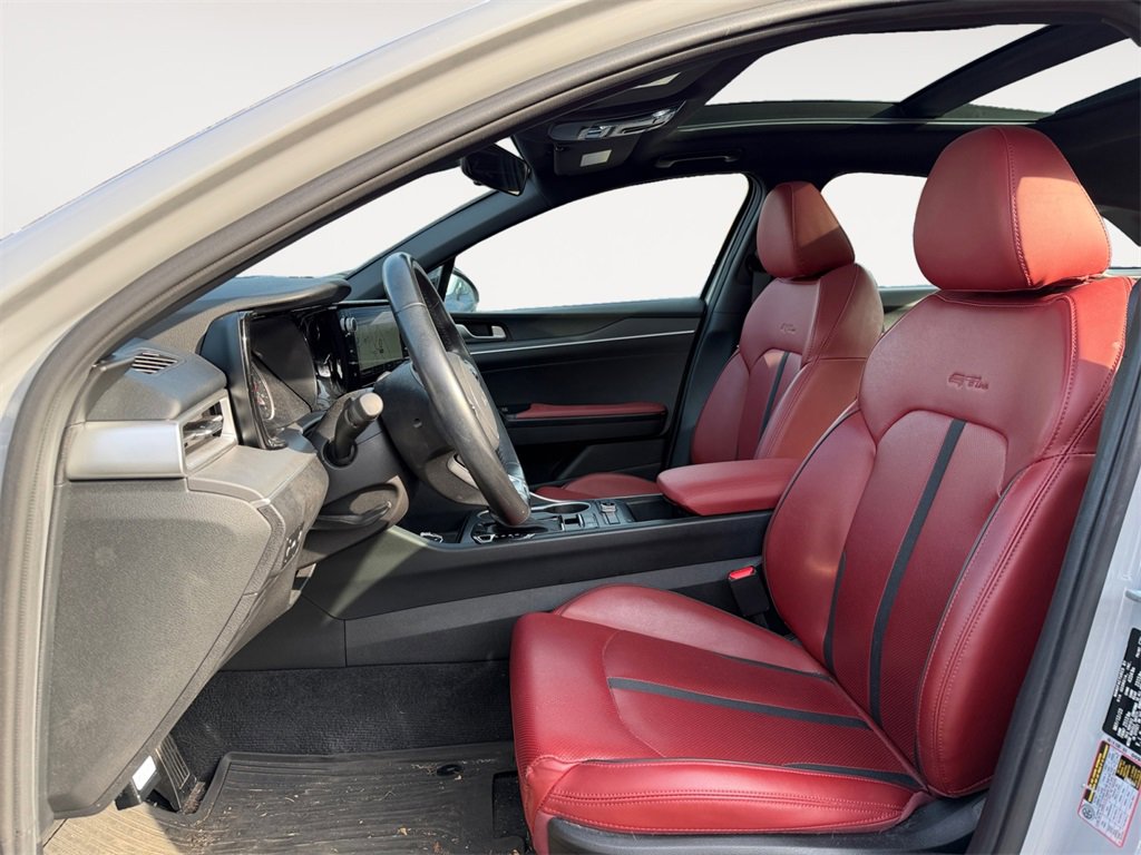 Used 2023 Kia K5 GT-Line image 11