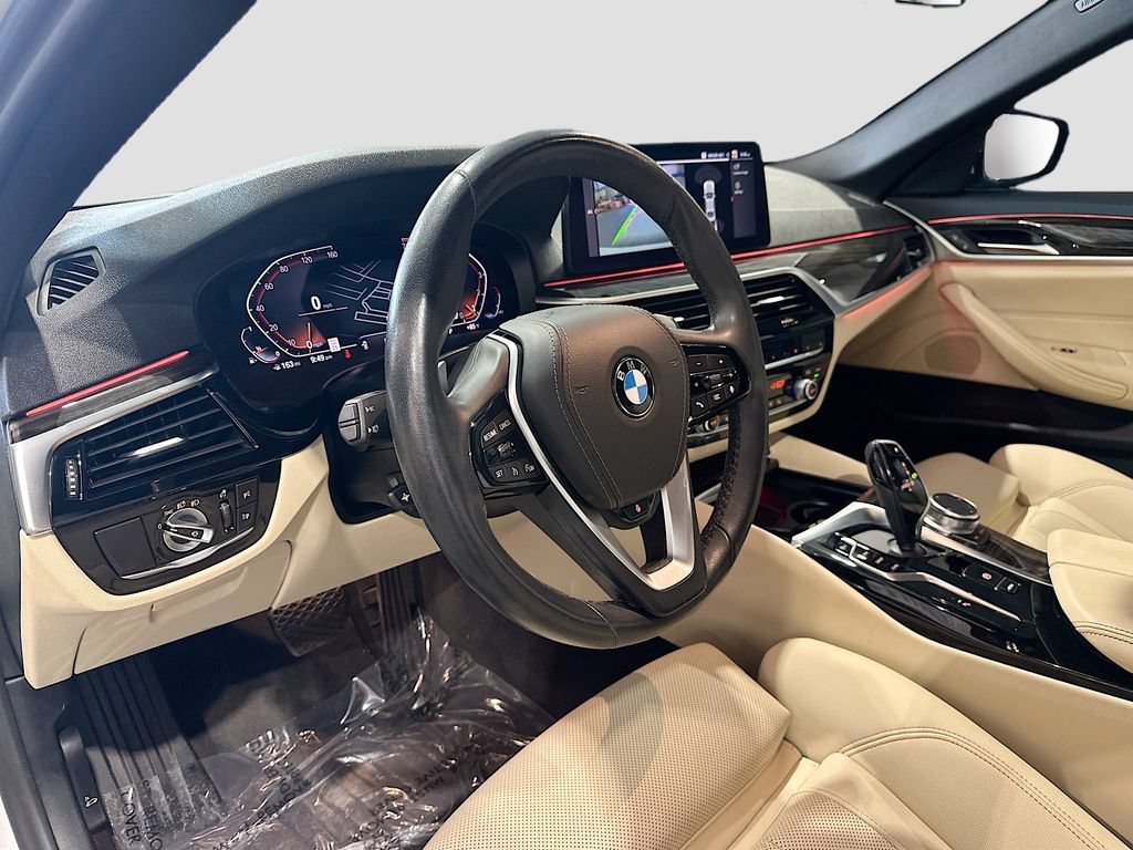 Used 2023 BMW 530i xDrive w/ Convenience Package AWD/4WD image 9