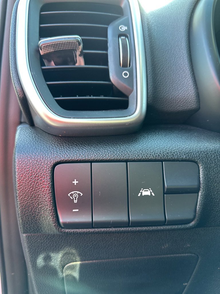 Used 2022 Kia Sportage LX image 25