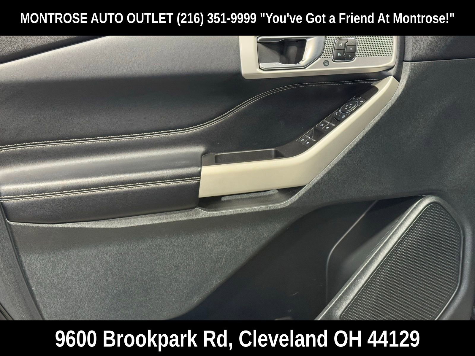 Used 2021 Ford Explorer Limited w/ Equipment Group 301A image 11