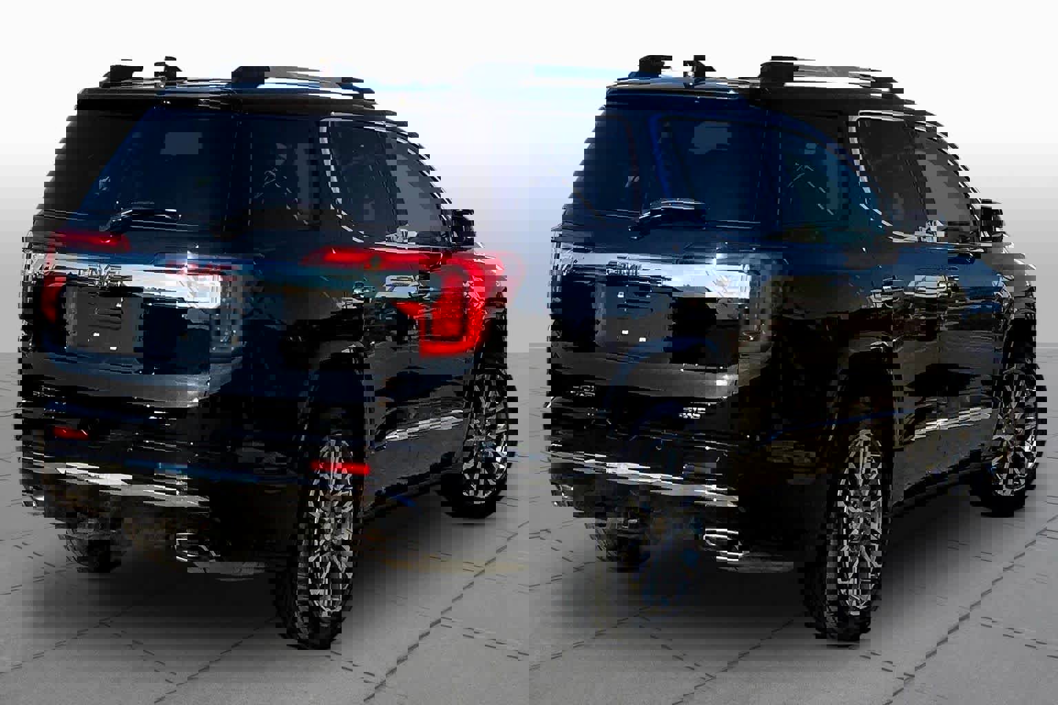 Used 2023 GMC Acadia Denali w/ Denali Ultimate Package image 13