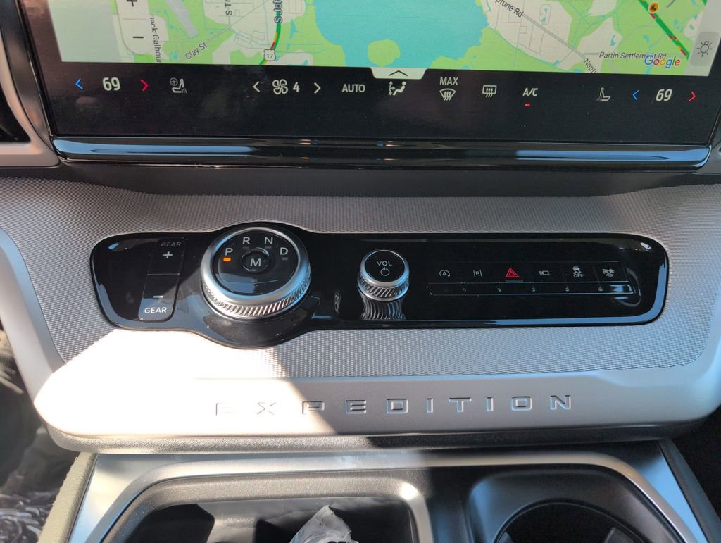 New 2026 Ford Expedition Active image 26