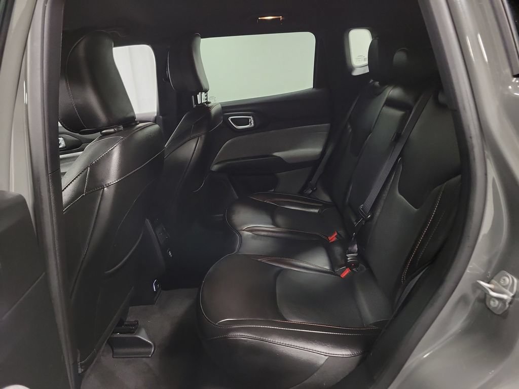 Used 2023 Jeep Compass Latitude AWD/4WD image 23