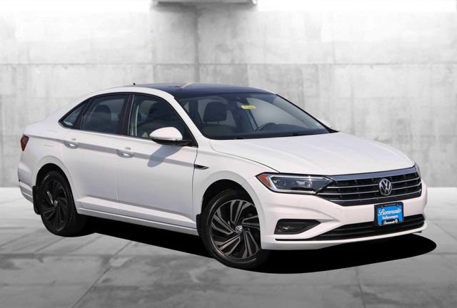 Used 2019 Volkswagen Jetta SEL Premium FWD image 2