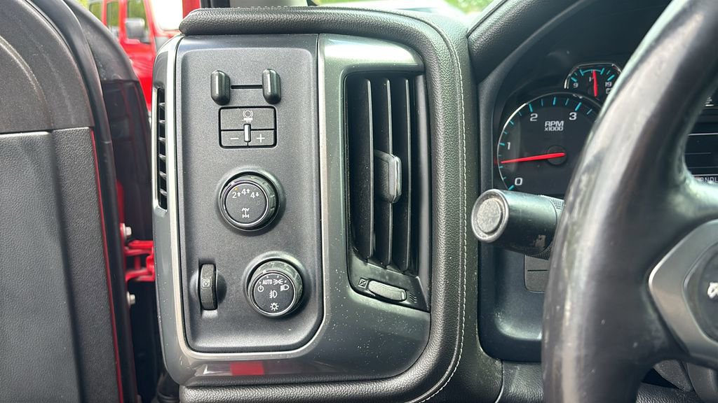 Used 2018 Chevrolet Silverado 2500 LTZ w/ Duramax Plus Package AWD/4WD image 15