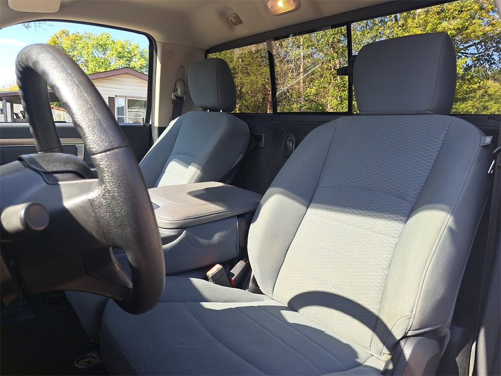 Used 2014 RAM 1500 Classic SLT image 13